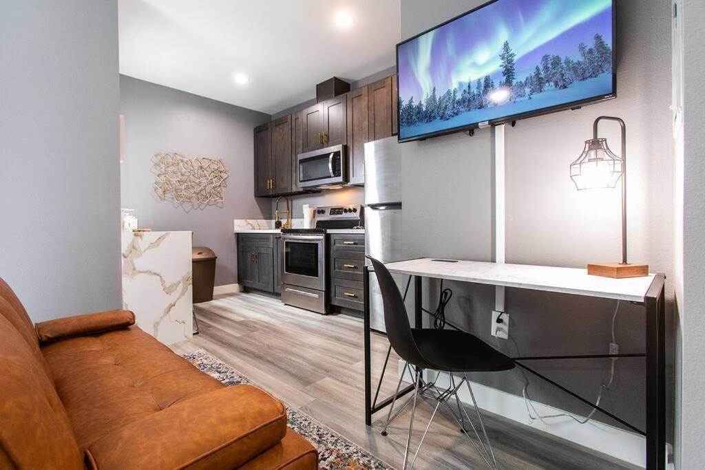 Professionals-Restaurants-Fastwifi-A C-Desk- Pets Apartment ซานดิเอโก ภายนอก รูปภาพ